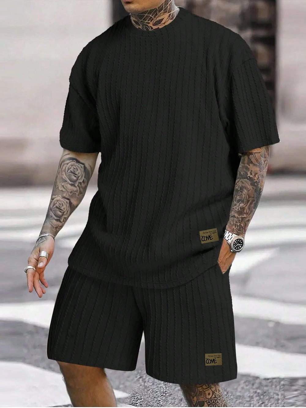 Men’s summer two-piece set – trendy twisted label short sleeve T-shirt and breathable shorts

