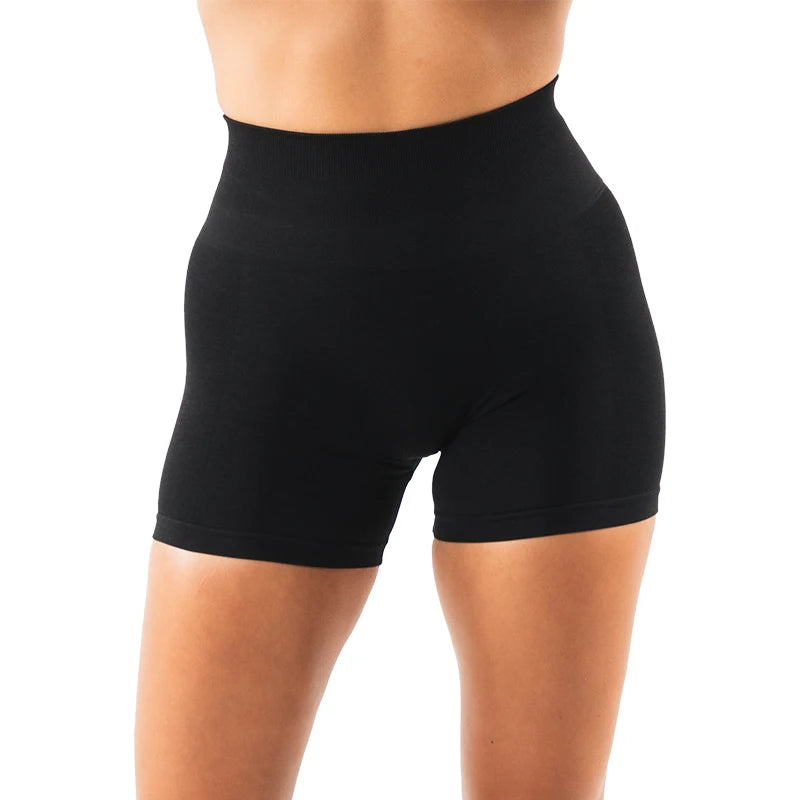 NVGTN Spandex Amplify Short Seamless